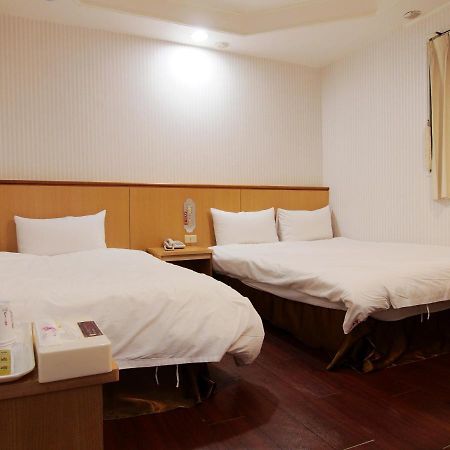 Yi Pin Yuan Hotel Tainan Esterno foto
