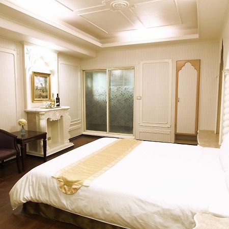 Yi Pin Yuan Hotel Tainan Esterno foto