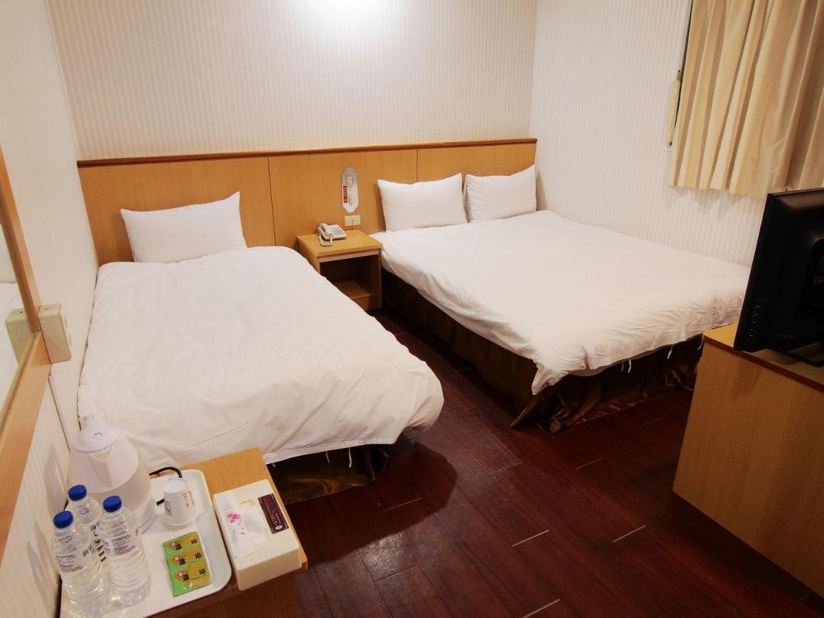 Yi Pin Yuan Hotel Tainan Esterno foto