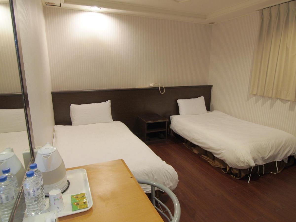 Yi Pin Yuan Hotel Tainan Esterno foto