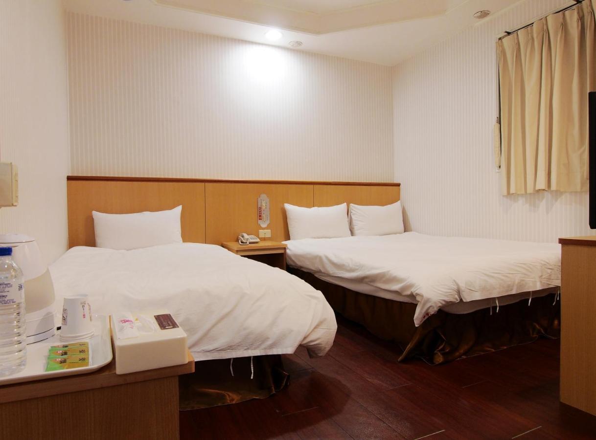 Yi Pin Yuan Hotel Tainan Esterno foto