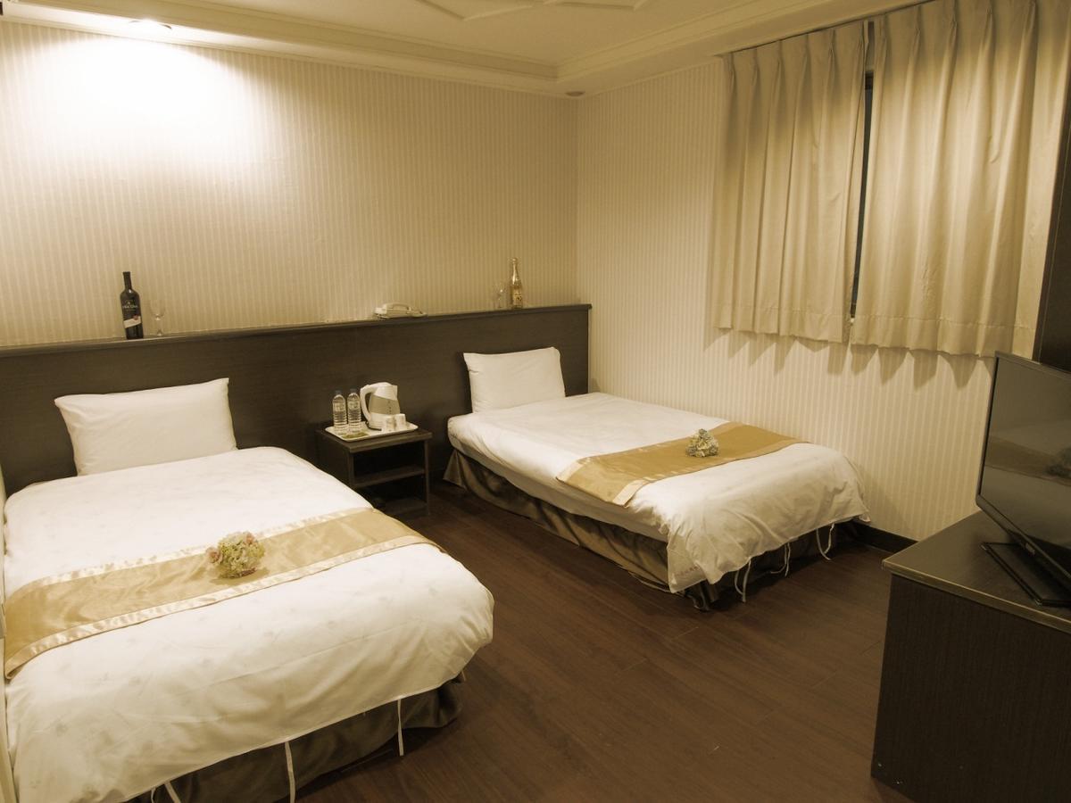Yi Pin Yuan Hotel Tainan Esterno foto