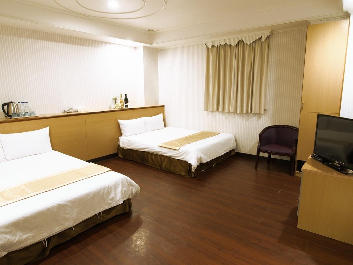 Yi Pin Yuan Hotel Tainan Esterno foto