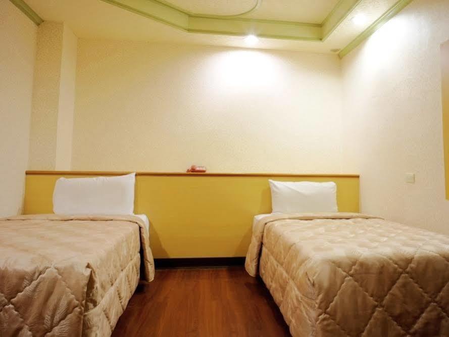 Yi Pin Yuan Hotel Tainan Esterno foto