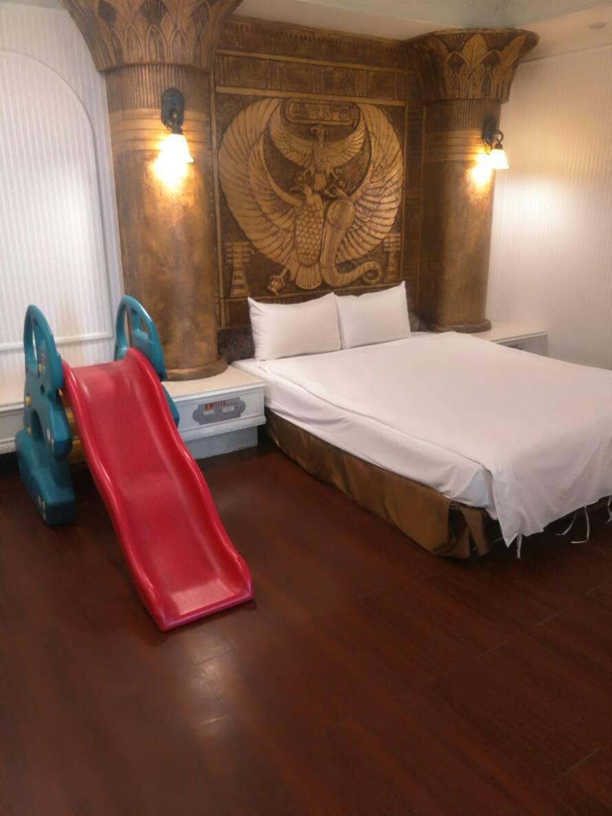 Yi Pin Yuan Hotel Tainan Esterno foto